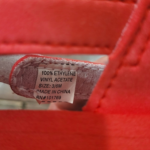 Red and yellow flower infant baby girl velcro strap sandals, summer shoes, 3-6m - Picture 6 of 6